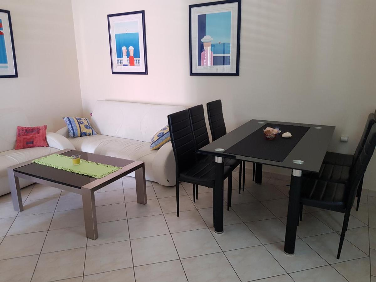 Macek Apartment Vir